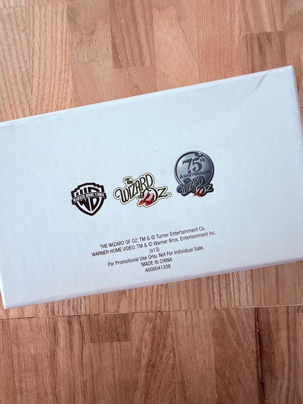 The Wizard of Oz 3 Pin 75th Anniversary Courage Heart Diploma Set - Picture 4 of 5